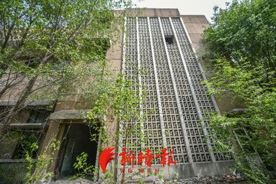 济南六大国棉厂只剩一家待拆迁,厂内板报清晰可见